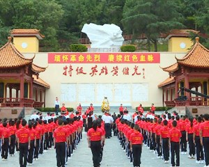 四川省万名青少年夏令营主营在中江开营