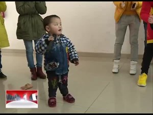 关爱送进福利院 孤残儿童暖心间  