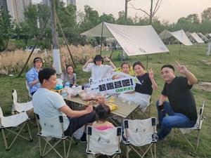 这个五一，德阳这里全是人人人人人人人......