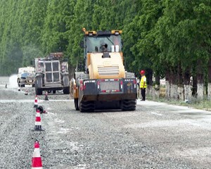 绵竹：公路改造提速增效 构建高效交通网络