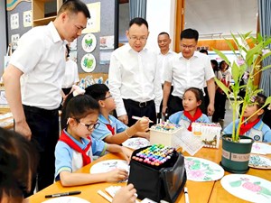 李文清刘光强带队开展2023年“六一”国际儿童节慰问活动